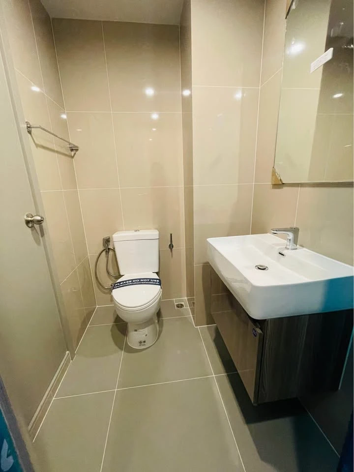 Down payment sale: IDEO Ramkhamhaeng Lamsalee Station, 1 bedroom, 1 bathroom, 17th floor, high view, good price, come and buy now!