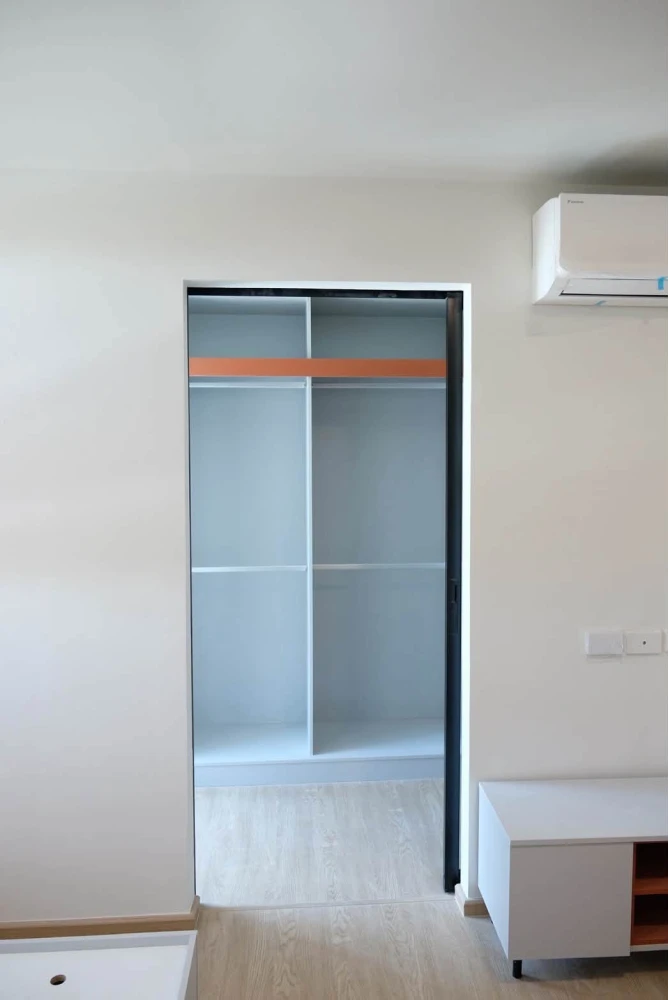 Selling a Kave Luminous Bangmod 1 Bedroom unit, Building A, 6th floor. Amazing price! Book now, don't miss out!