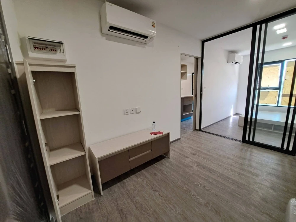 Selling down payment for Kave Wonderland, corner unit, separate kitchen, unobstructed view near the swimming pool and common area. Book now!