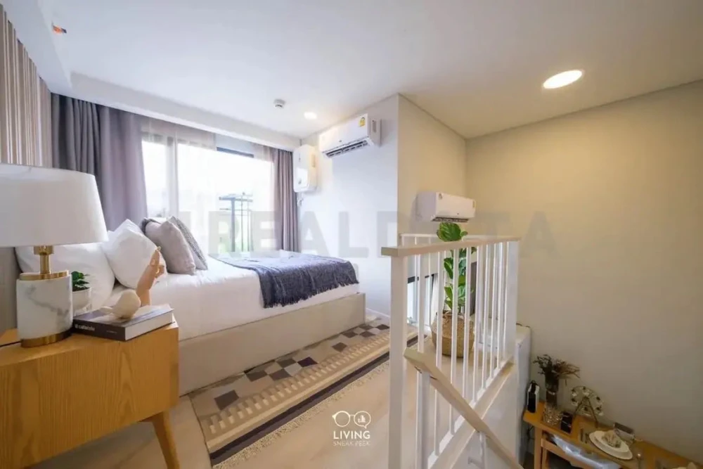 Selling down payment for Landmark @Grand Station, a great location, close to shopping areas and the BTS, very convenient to travel, must book.