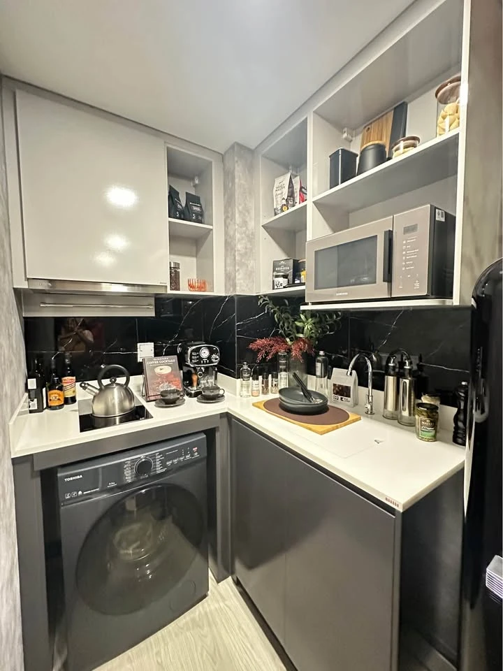 Selling down payment Maroon Ratchada 32 Layout, very good room, not crowded, has a walk-in closet in the bedroom, don't miss it.