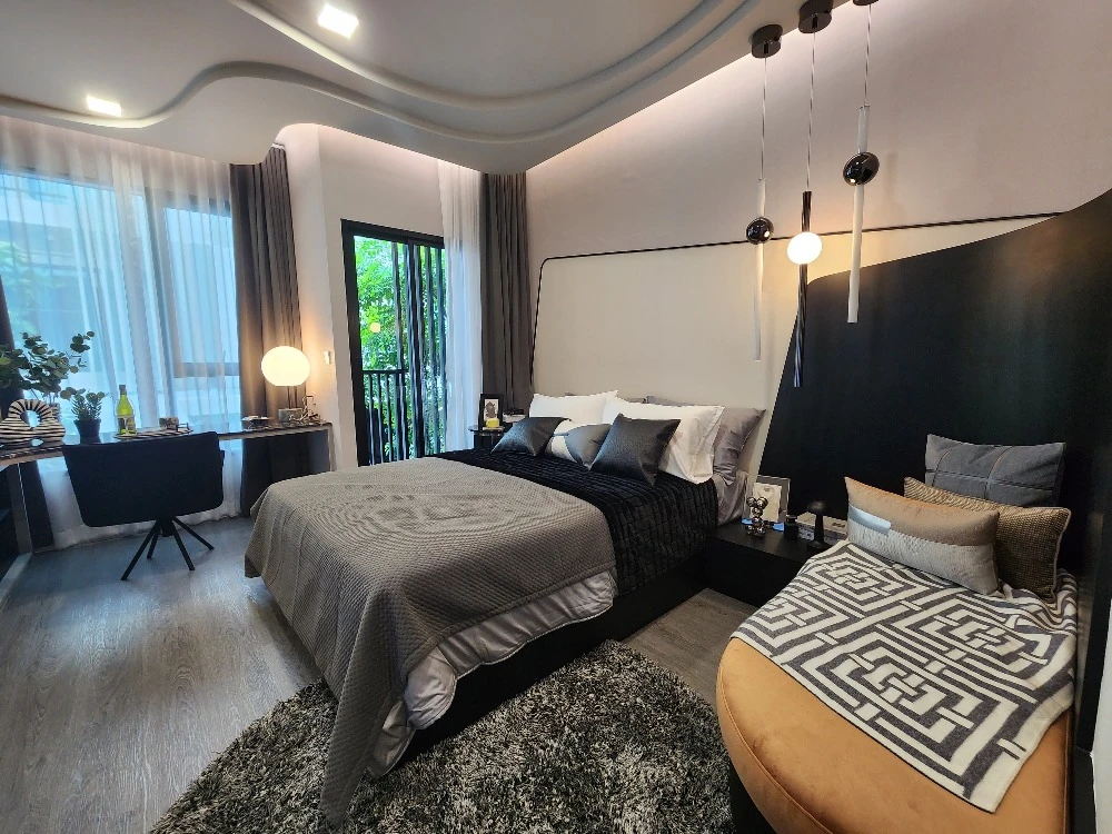 Down payment for sale, Modiz Avantgarde, 14th floor, view of Thammasat University side, corner room, if interested, hurry and reserve now.