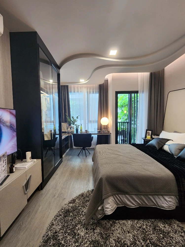 Down payment for sale, Modiz Avantgarde, 14th floor, view of Thammasat University side, corner room, if interested, hurry and reserve now.