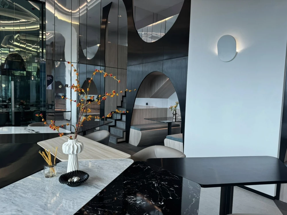 Selling down payment for Modiz Avantgarde, very high floor unit, beautiful high view, Thammasat University view. If you don't reserve, you'll really m