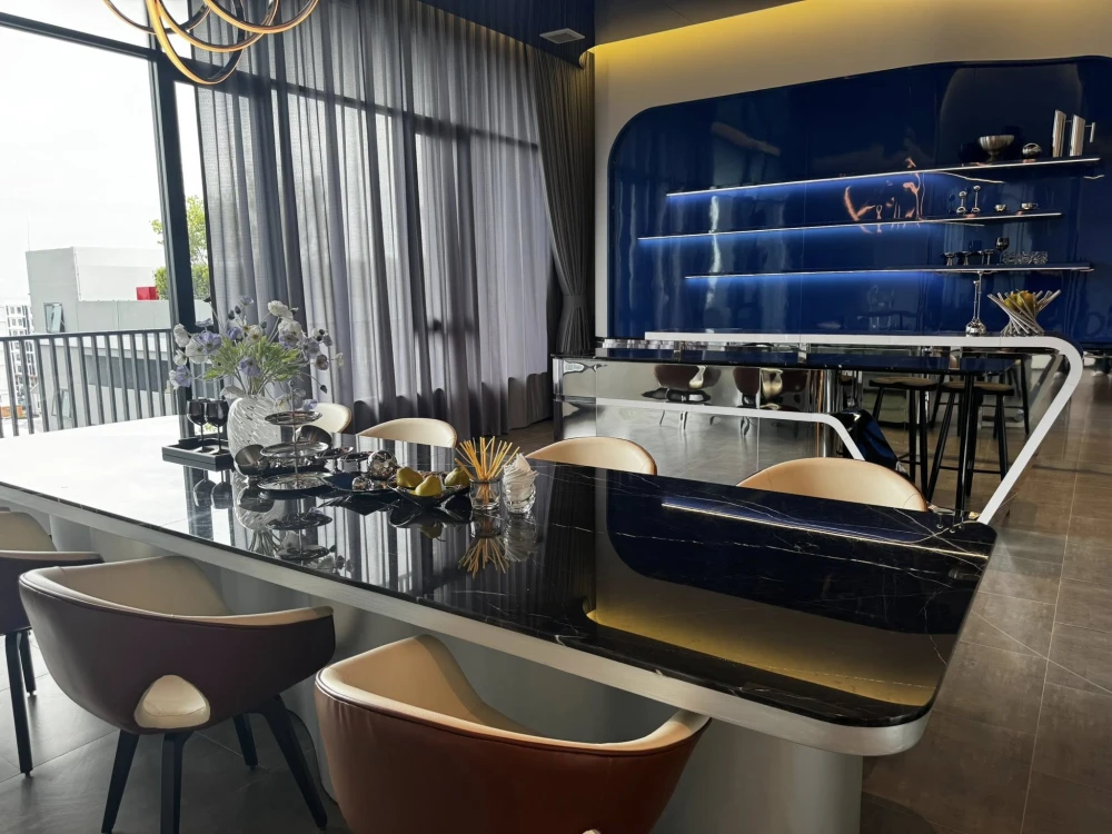 Selling down payment for Modiz Avantgarde, very high floor unit, beautiful high view, Thammasat University view. If you don't reserve, you'll really m