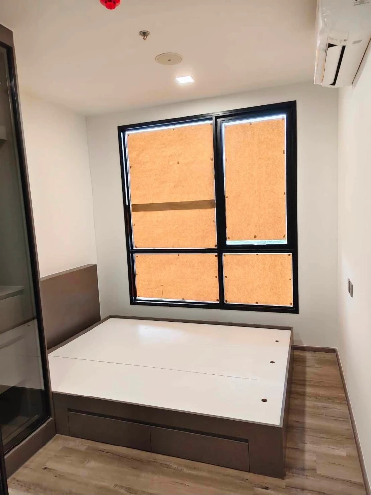 Selling a 1-bedroom unit at Modiz Vault Kaset Sripatum, 9th floor, fully furnished. Great location! Book now!