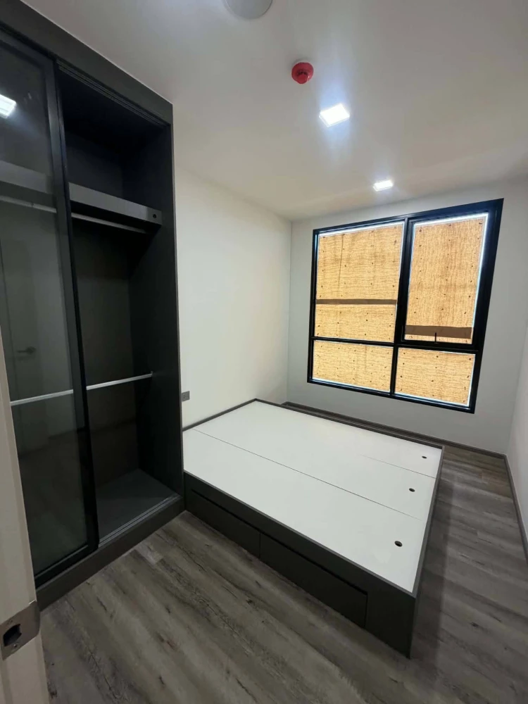 Selling down payment for Modiz Vault Kaset Sripatum, 4th floor. Great project, fully furnished unit. Book now!