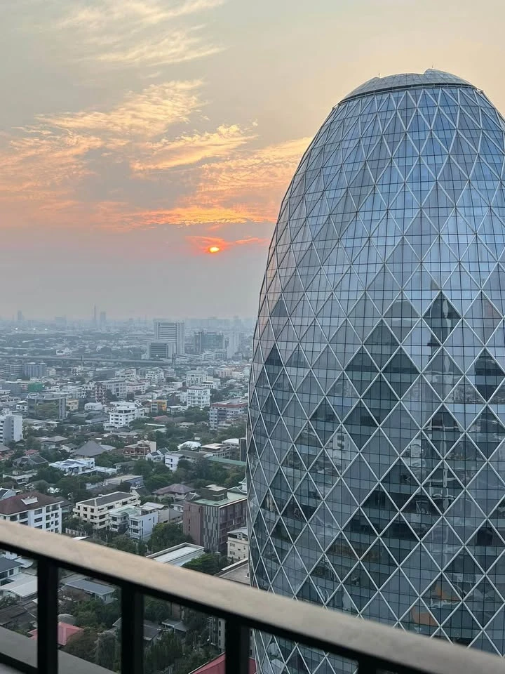 Selling down payment Noble Around Ari, high-rise room, natural light from afternoon to evening, not blocked, great view, hurry up and grab it now!