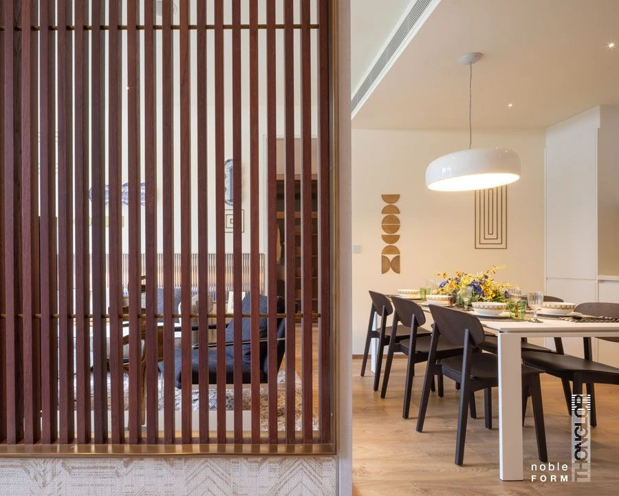 Selling a pre-owned Noble Form Thonglor unit. Beautiful unit, prime location, rare find! Ideal for those seeking the best value unit in this luxury pr