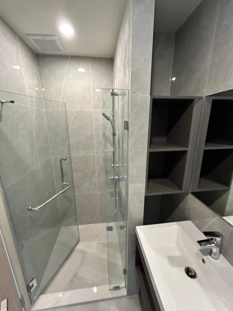 Selling down payment Noble Nue District R9, 16th floor, good room, nice project, complete facilities, reserve now.