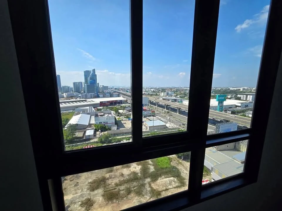 Selling down payment Noble NUE Mega Plus Bangna, 17th floor, good project, worth living in, reserve now, don't miss out.