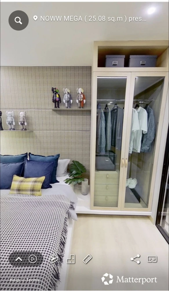 Selling down payment for NOWW MEGA in Mega Bangna. Very good location. The room is on a very high floor. Fully fitted. Very worth booking.