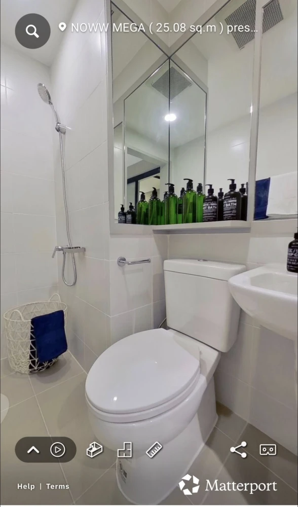 Selling down payment for NOWW MEGA in Mega Bangna. Very good location. The room is on a very high floor. Fully fitted. Very worth booking.