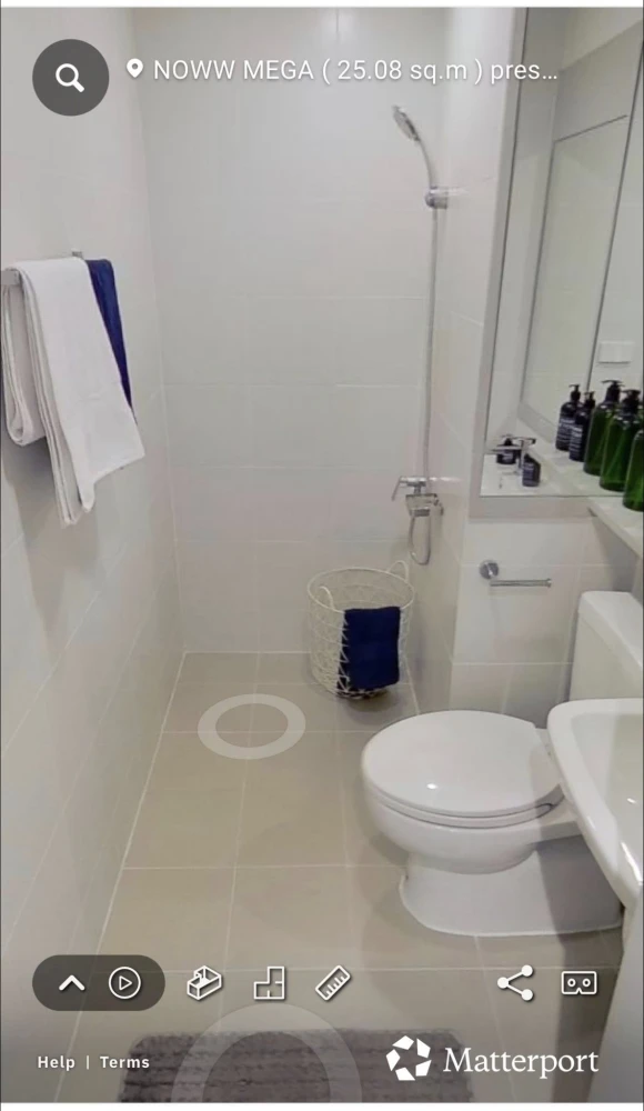 Selling down payment for NOWW MEGA in Mega Bangna. Very good location. The room is on a very high floor. Fully fitted. Very worth booking.