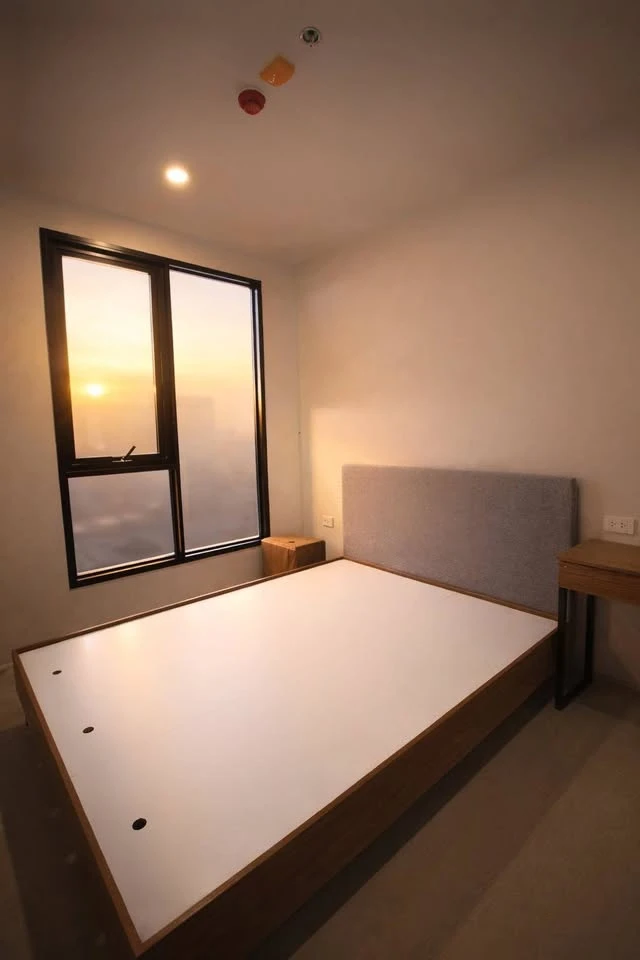 Selling down payment for Nue Riverest Ratchaburana, the front building overlooking the Chao Phraya River with unobstructed views of the river and Rama