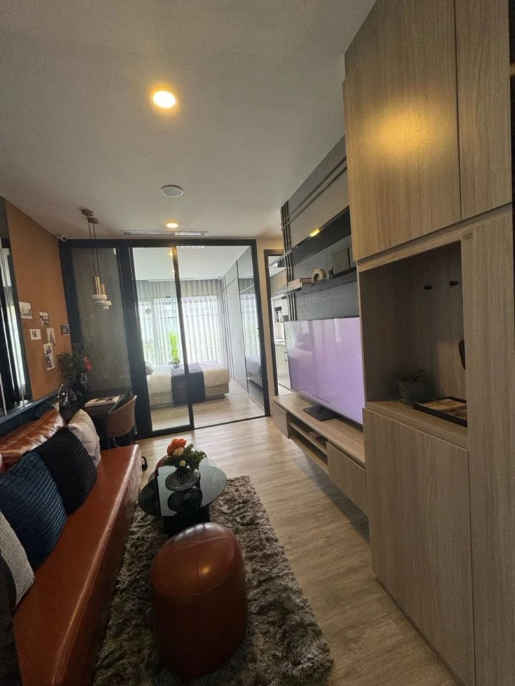 Down payment sale Origin Place Bangna 1 bedroom, 11th floor, east side, Mega Bangna view, very good price, hurry and reserve.