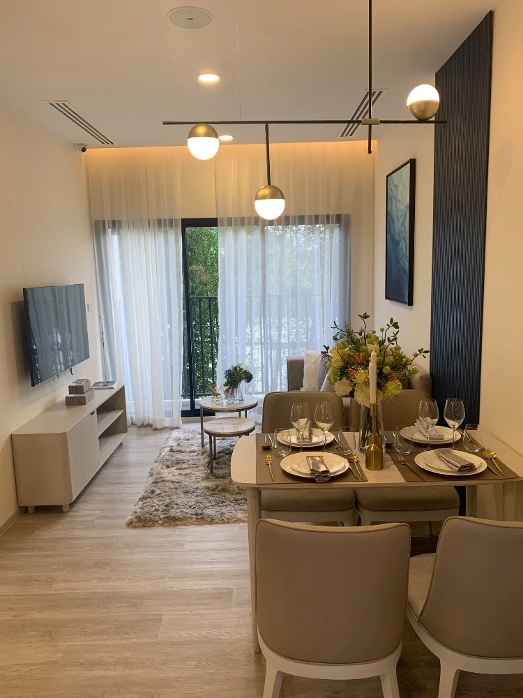 Down payment for sale: Origin Place Bangna, 15th floor. Good project, great location. Interested in owning one? Hurry and reserve now!