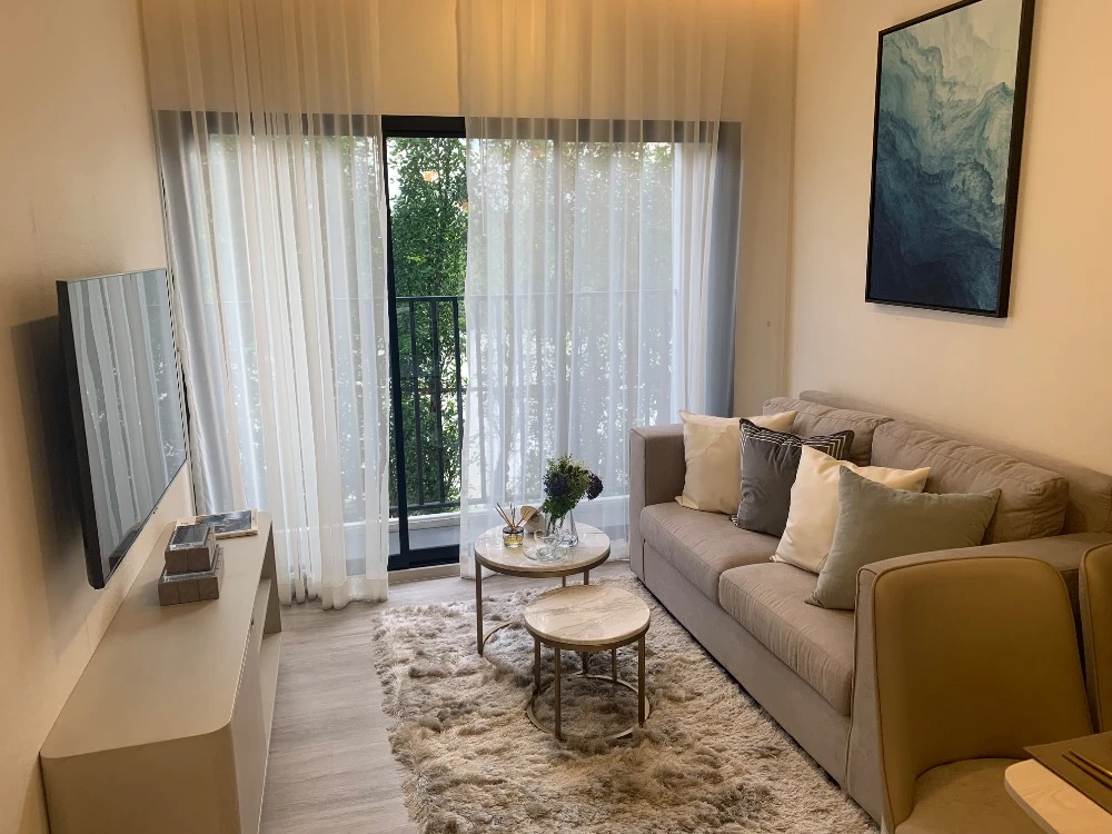 Down payment for sale: Origin Place Bangna, 15th floor. Good project, great location. Interested in owning one? Hurry and reserve now!
