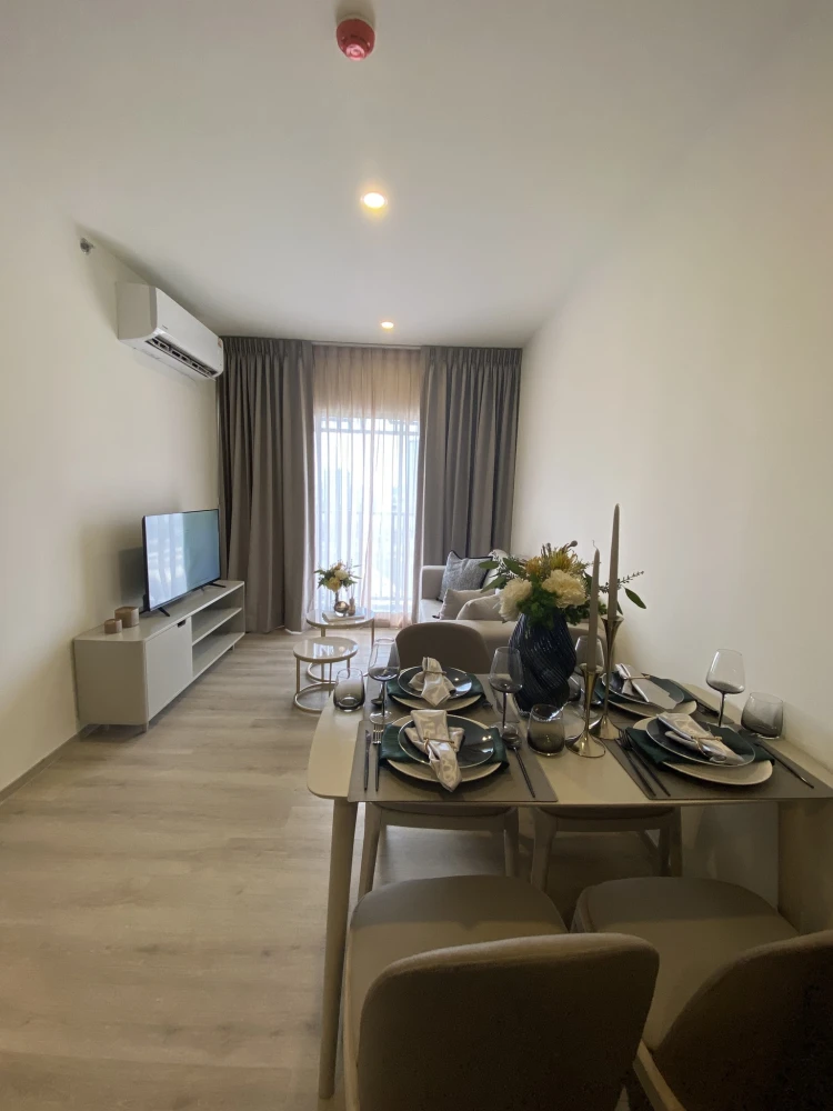 Down payment for sale: Origin Place Bangna, 18th floor, good project, complete common areas, if interested, hurry and reserve now.