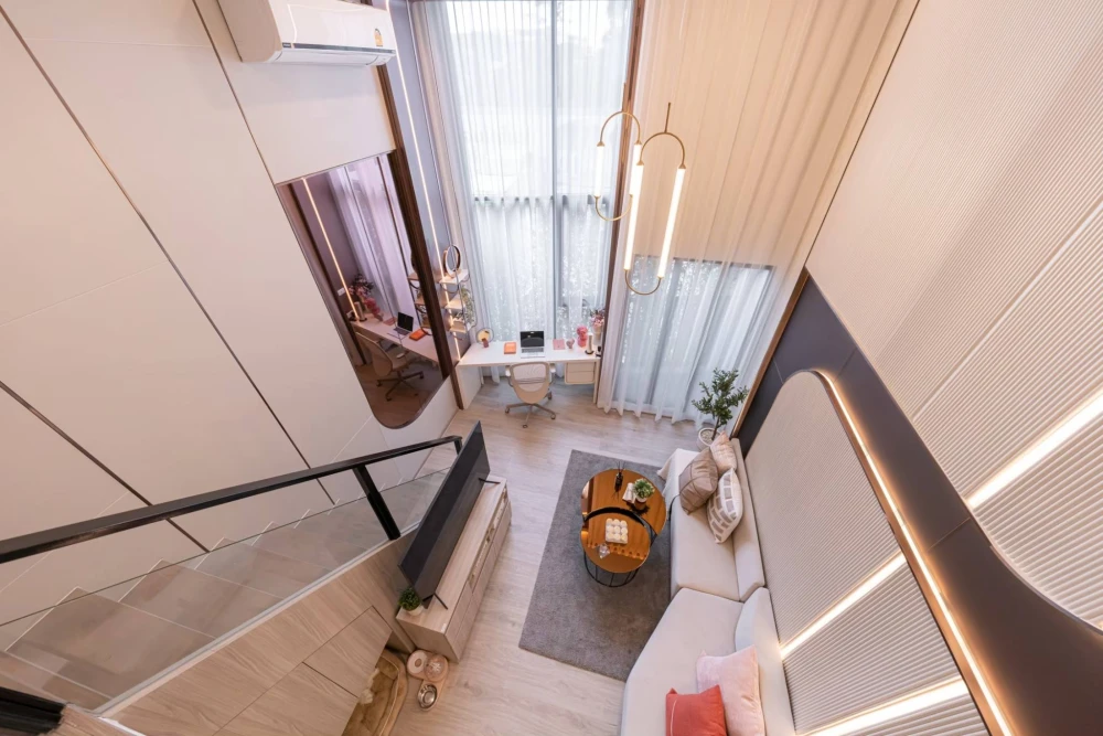 Selling down payment for Origin Place Phetkasem, 22nd floor unit, beautiful unblocked view, full amenities. Book now!