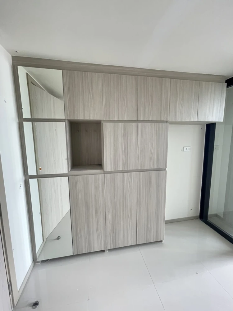Selling down payment for Origin Place Phetkasem unit. Nice unit with complete amenities. Book now!