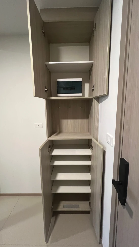 Selling down payment for Origin Play Bangkhunnon Triple Station, 11th floor. Great project, great place to live. Book now!