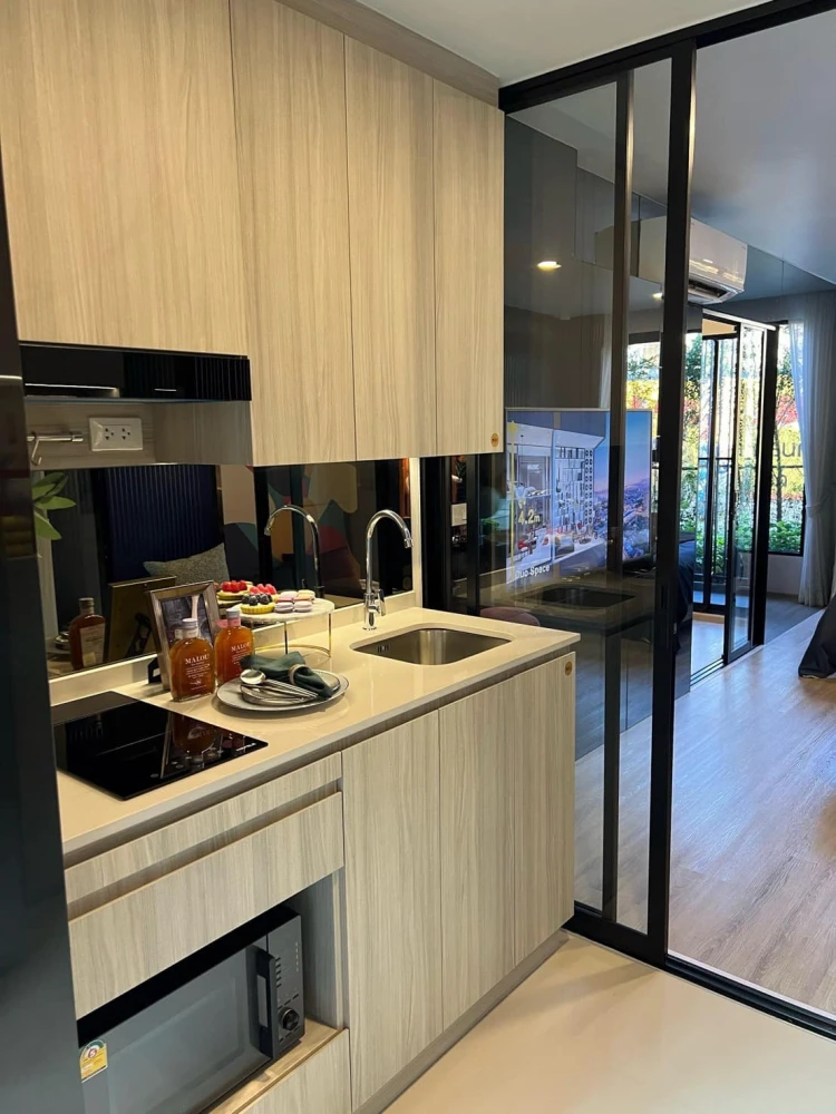 Down payment sale Origin Play Bangkhunnon Triple Station, 12th floor, good project, worth living in, reserve now.