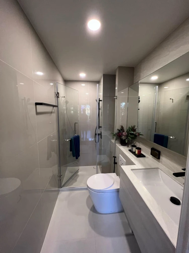 Selling down payment for Origin Play Bangkhunnon Triple Station, 14th floor. Great project, great place to live. Book now!