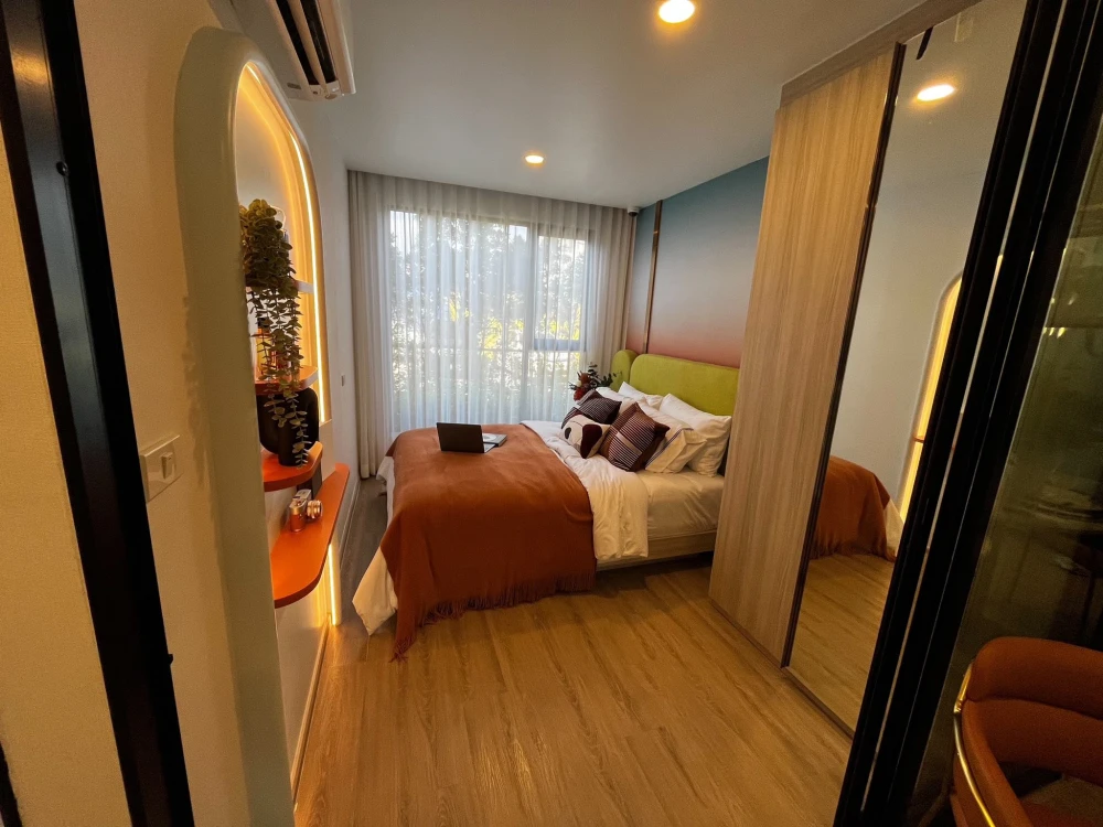 Down payment sale Origin Play Bangkhunnon Triple Station, beautiful view, high floor, good project, reserve now.