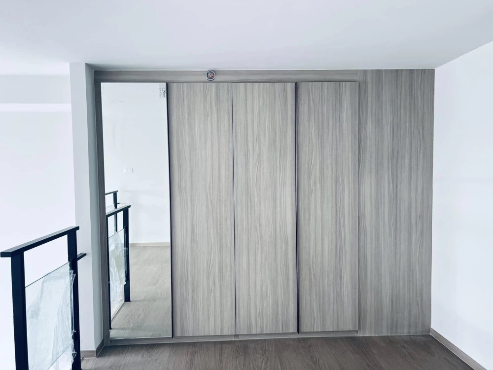 Selling down payment for ORIGIN PLAY BANGKHUNNON, unit on the 20th floor in a prime location. You definitely need to book this!