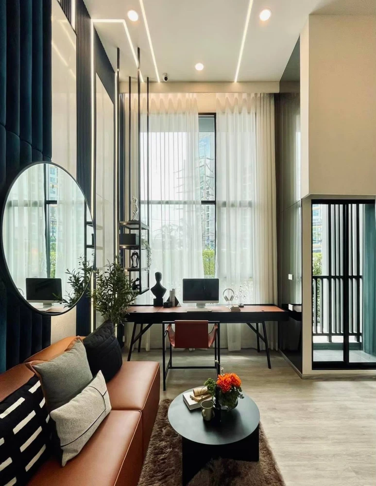 Selling down payment Origin Plug & Play E22 Station, 14th floor, Duo Space room. Interested, hurry and reserve now. Urgent!