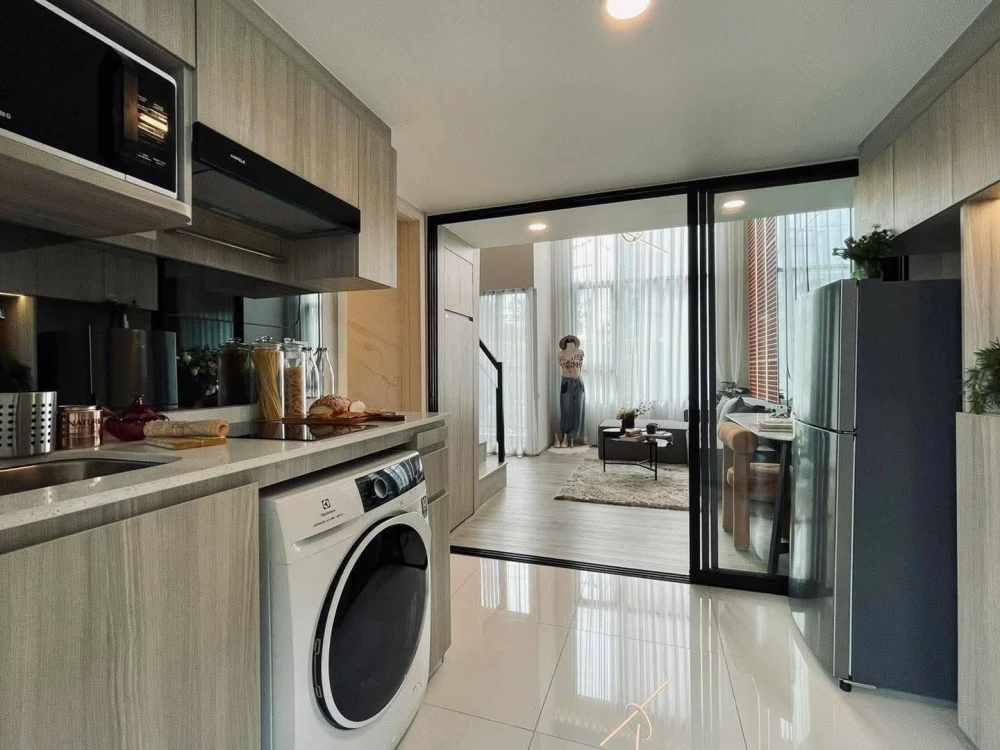 Selling down payment Origin Plug & Play E22 Station, 19th floor, good project, nice location, reserve now, urgently.
