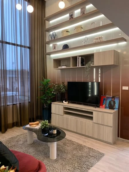 Down payment sale for Origin Plug & Play E22 Station, a lovely room with complete amenities and excellent common areas. Reserve now!