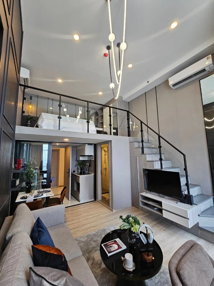Selling down payment Origin Plug & Play Sirindhorn Station, 26th floor, Chao Phraya River view, interested, hurry and reserve now.