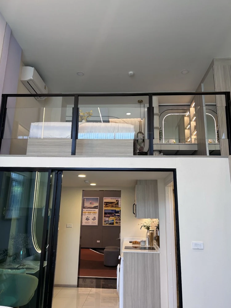 Selling down payment Origin Plug & Play Sri Lasalle Station, 10th floor, good project, nice location, book now, urgently.