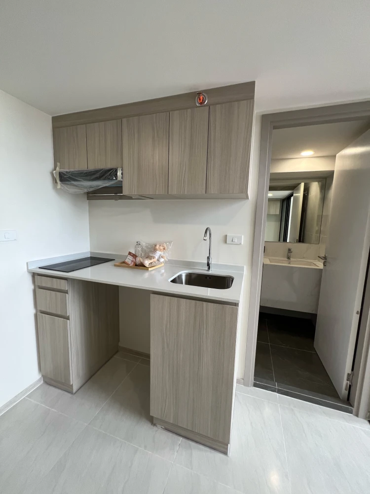 Down payment sale Origin Plug & Play Srinakarin, 19th floor, beautiful view, airy, open, reserve now before it's gone.