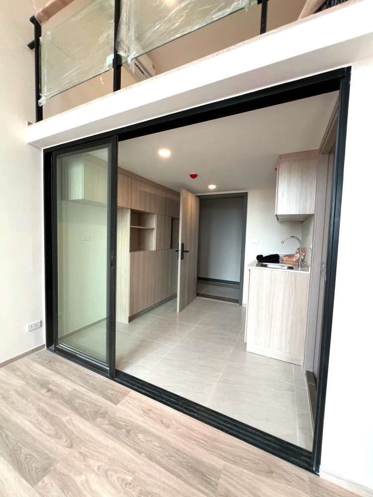 Down payment sale Origin Plug & Play Srinakarin, 19th floor, beautiful view, airy, open, reserve now before it's gone.