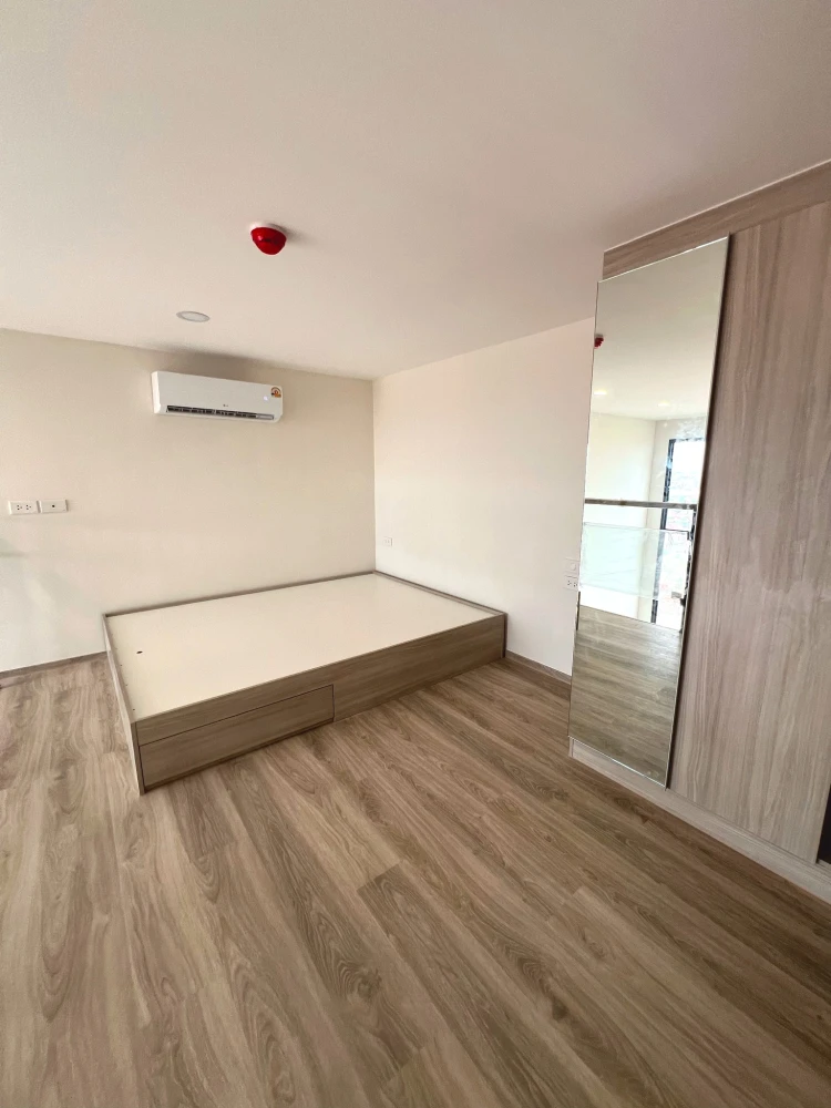 Down payment sale Origin Plug & Play Srinakarin, 19th floor, beautiful view, airy, open, reserve now before it's gone.