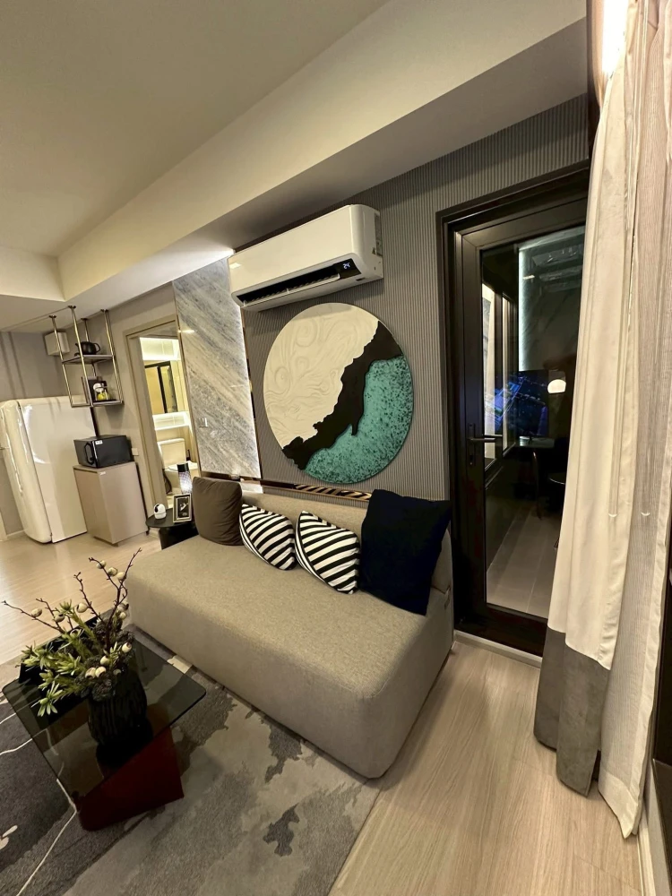 For sale: Quintara MHy'Den Pho Nimit, 1 bedroom, 1 bathroom, great location, excellent common area, don't miss out.