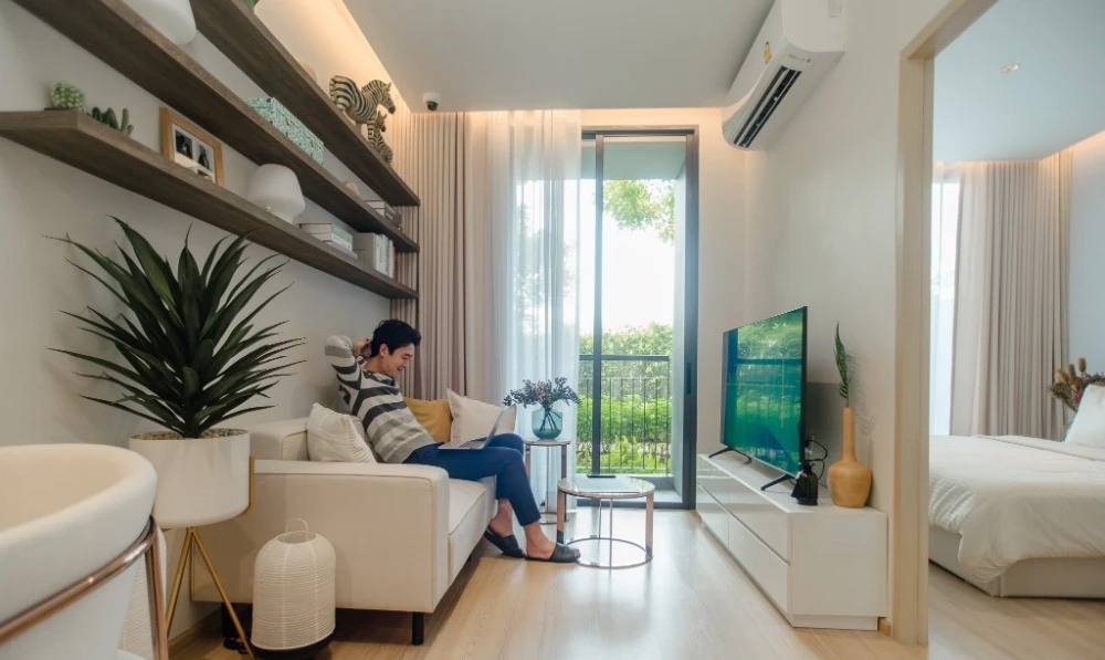 Selling down payment SKYRISE Avenue Sukhumvit 64, 11th floor, corner room, interested in owning, hurry and reserve now.