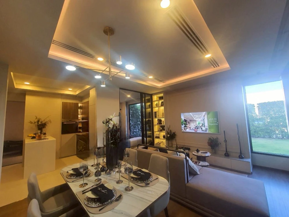 Selling a So Origin Siriraj 1 Bedroom Plus unit on the 11th floor. High floor with stunning views at an affordable price. Own it today!
