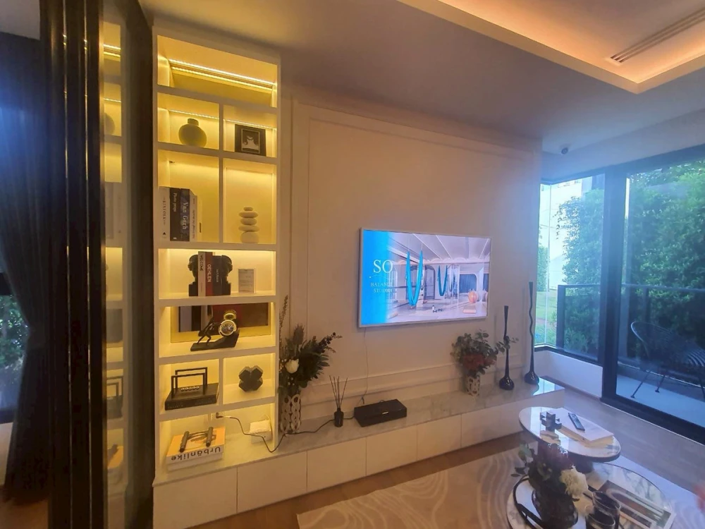 Selling a So Origin Siriraj 1 Bedroom Plus unit on the 11th floor. High floor with stunning views at an affordable price. Own it today!