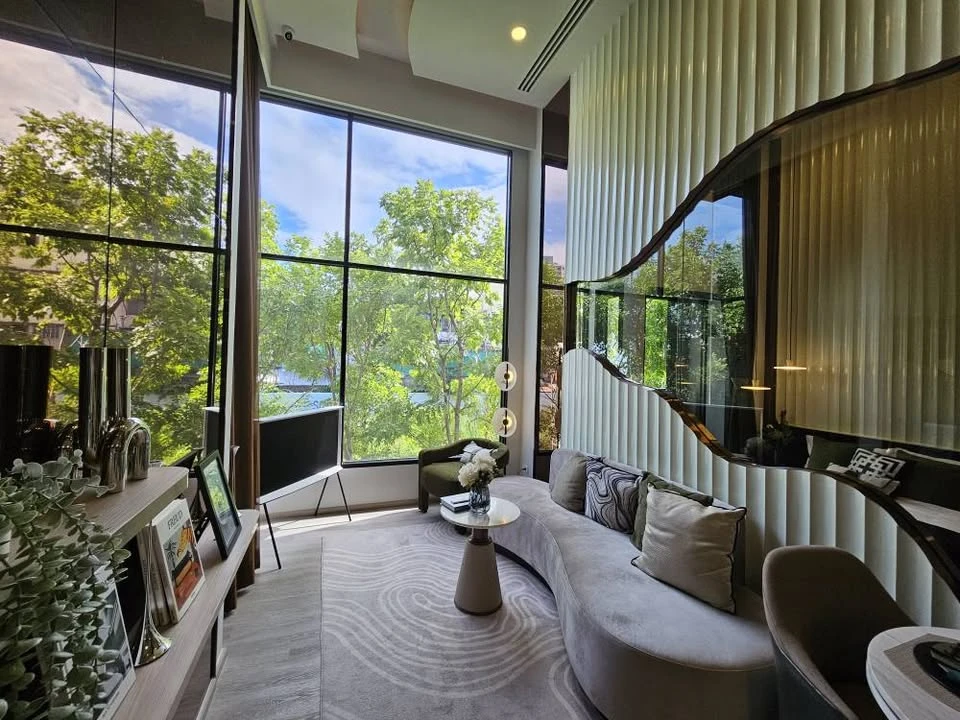 Selling down payment on So Origin Siriraj, 2-Bedroom Duo Space type, ceiling height 4.2 meters, don't miss it.