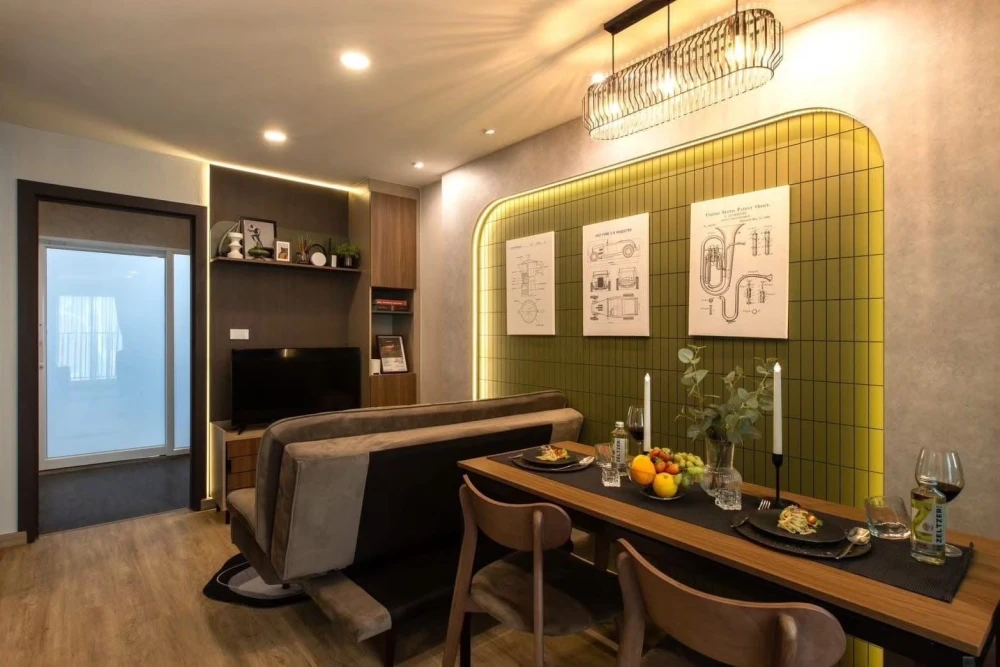 Selling down payment for The Coopers ME Sukhumvit 62, 6th floor, corner room, fully furnished, more than 20 SB furniture items, reserve now.