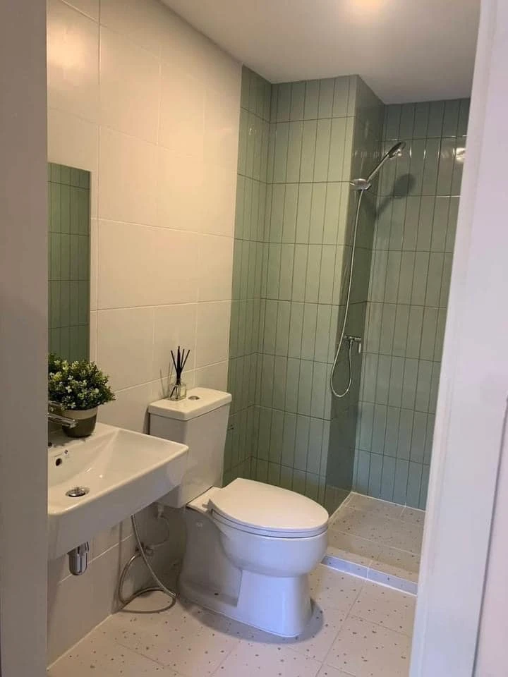 Selling down payment The Origin Bangkae, 8th floor, open view, not colliding with any buildings. Interested in owning one? Hurry and reserve now.