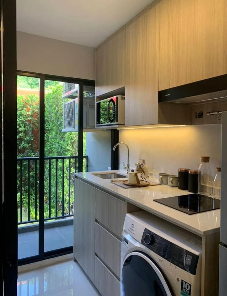 Selling down payment The Origin Bangkae, 8th floor, open view, not colliding with any buildings. Interested in owning one? Hurry and reserve now.