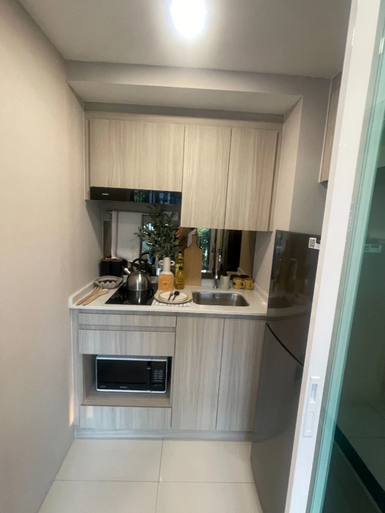 Selling down payment The Origin Phaholyothin 57, 3rd floor, corner room, good project, worth living, reserve now.