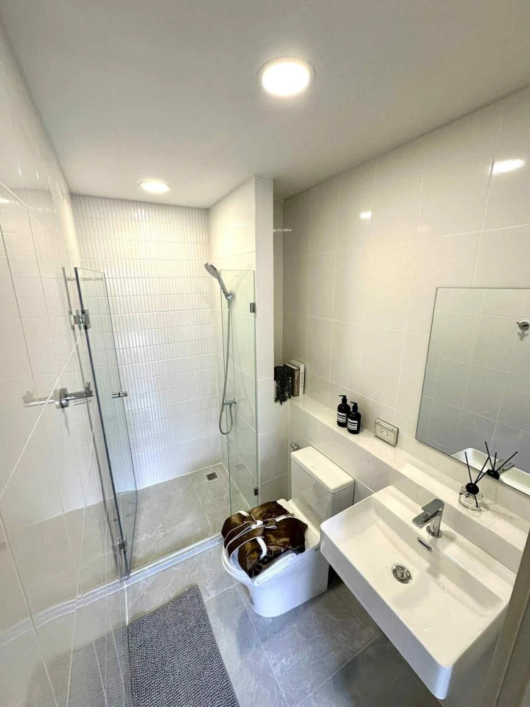 Selling down payment for The Origin Pinklao, 7th floor, unit 22. Excellent project with complete facilities. Book now!