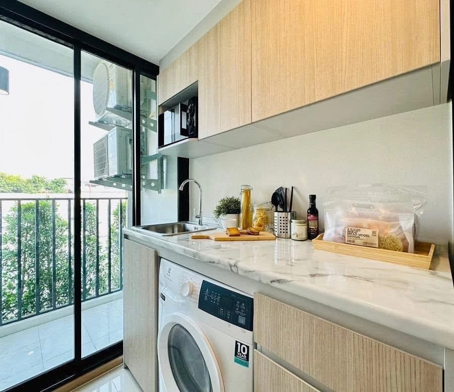 Selling down payment The Origin Sukhumvit - Praksa 23rd floor, corner room, good project, complete common area, reserve now