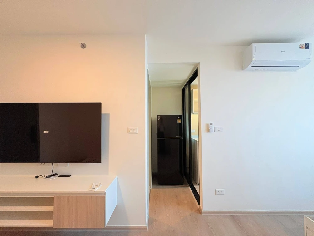Selling down payment for The Origin Sukhumvit - Praksa. A great-livable unit in a prime location with a beautiful, unblocked view. Don't miss out!